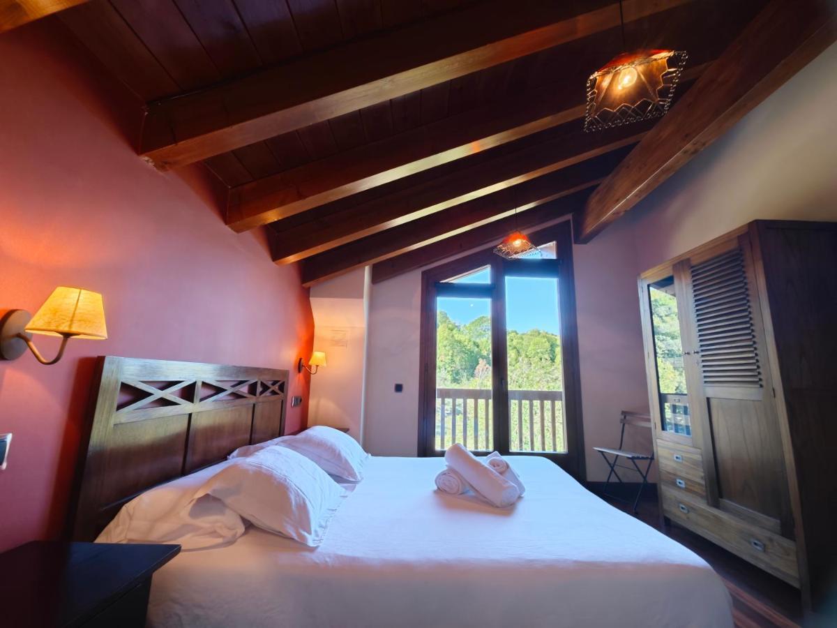 Els Tres Sols Villa กัมโปรดอน ภายนอก รูปภาพ